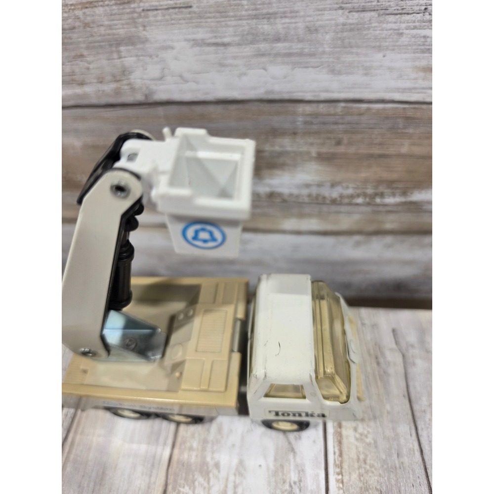 Vintage Tonka Bell System Bucket Truck Diecast Metal Utility Vehicle White Tan - Picture 6 of 8
